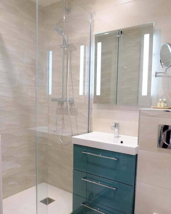 Chambres D'Hotes Le Petit Nailly Magny-les-Hameaux Ngoại thất bức ảnh
